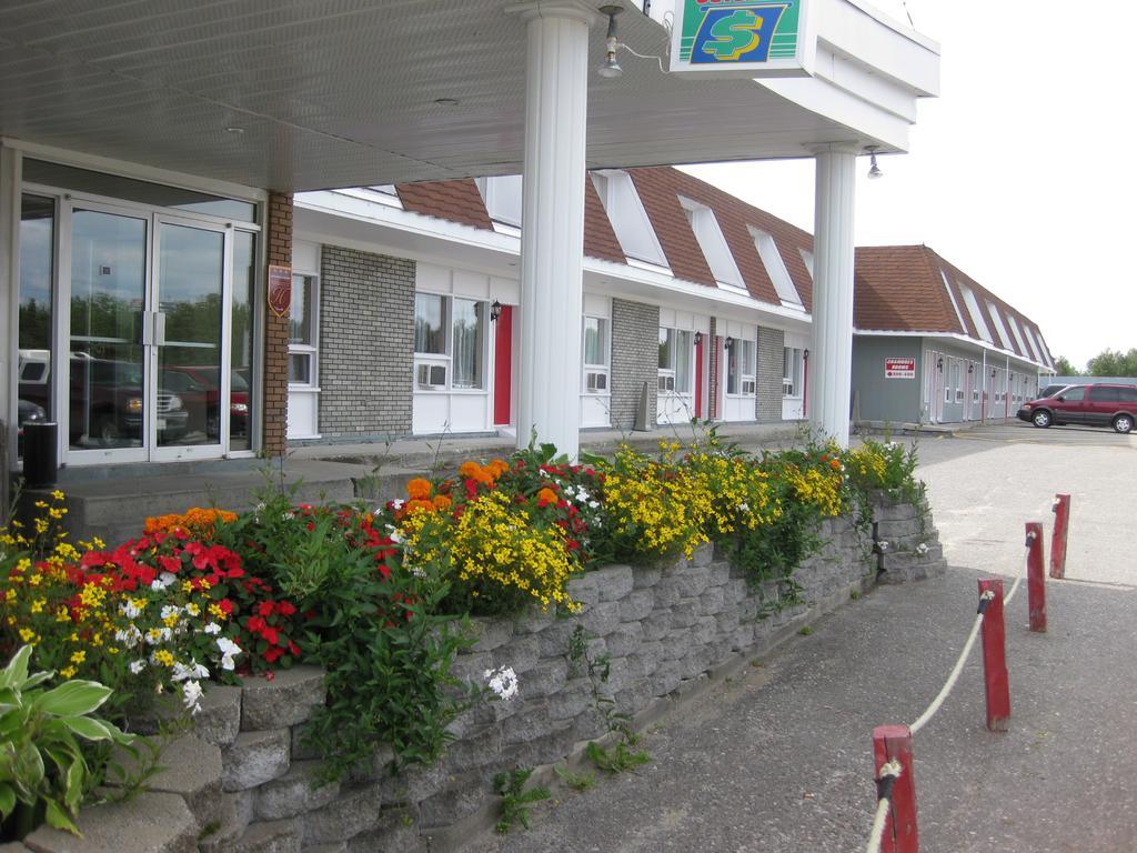 Hotel Matagami Esterno foto